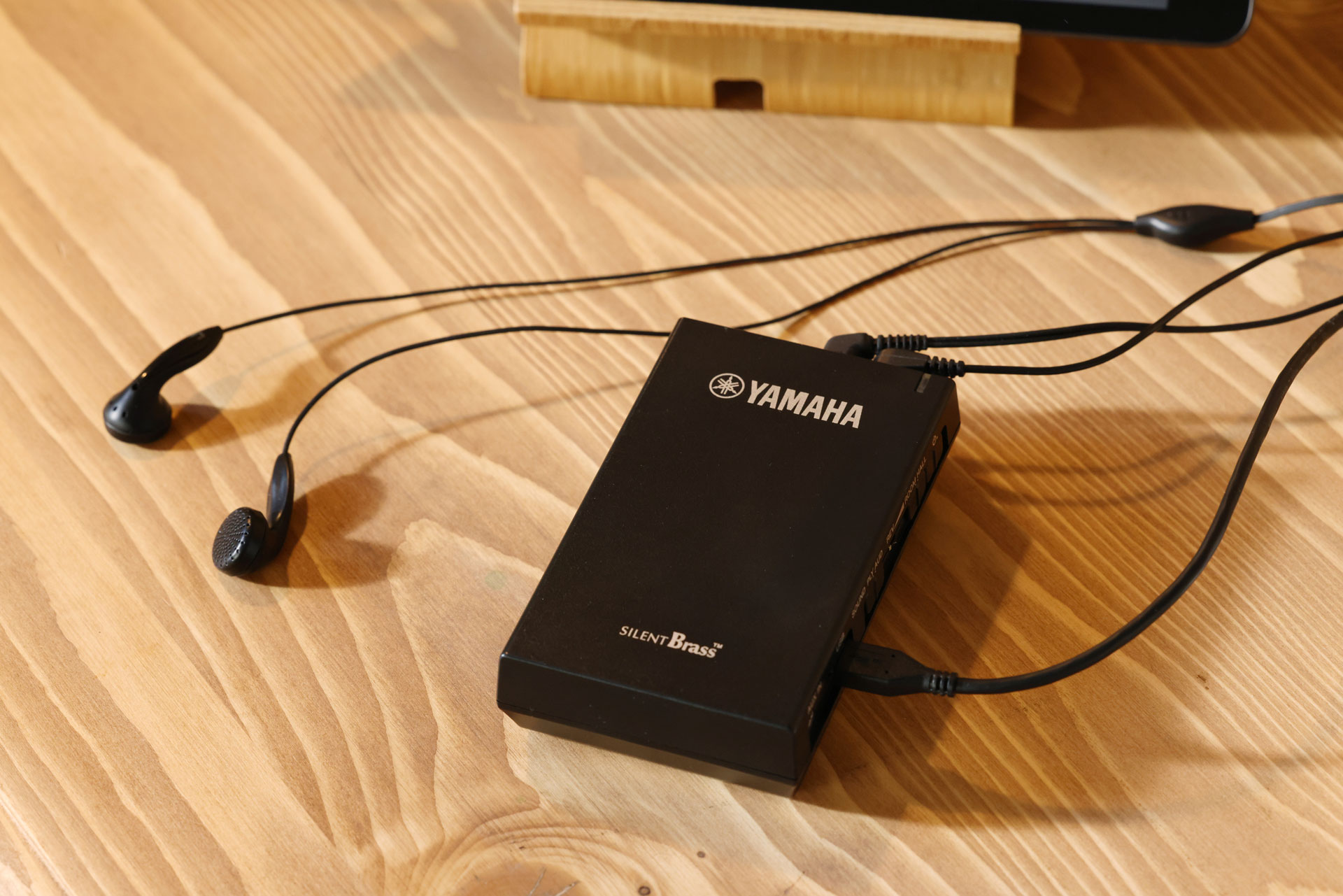 8158250_YAMAHA-Silent-Brass-Personal-Studio-STJ_03