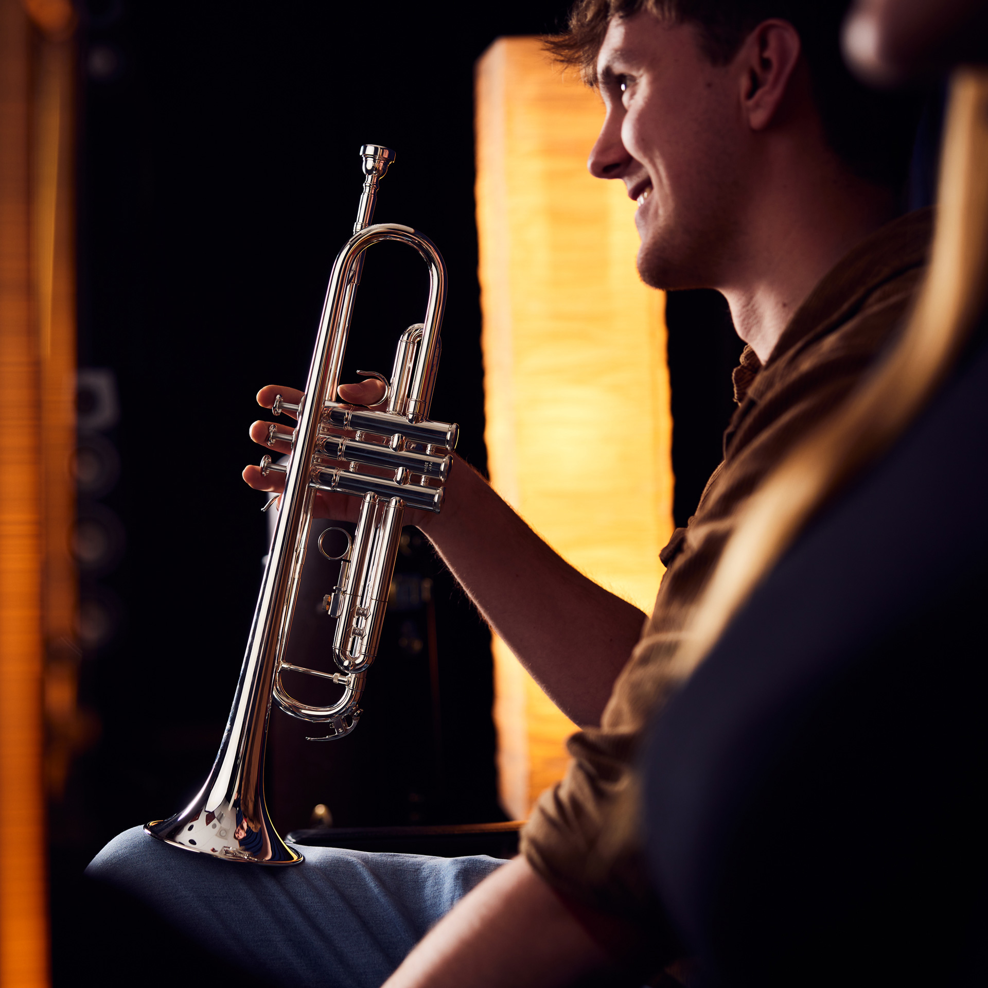 3000042_YAMAHA-Trompete-YTR-8335RCS-Commercial_Mood_05