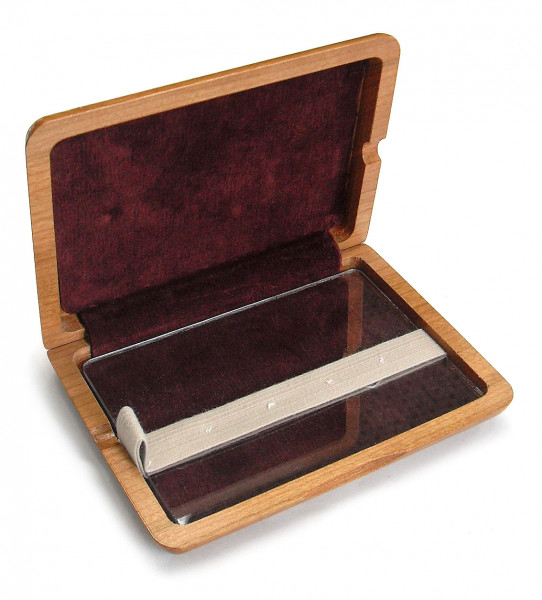 JAKOB WINTER reedcase in cherry tree wood for 10 clarinet reeds